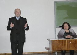 Учасників І етапу Всеукраїнської студентської олімпіади зі спеціальності „Облік і аудит” вітає завідувач кафедри обліку і аудиту, д.е.н., професор Уланчук В.С.